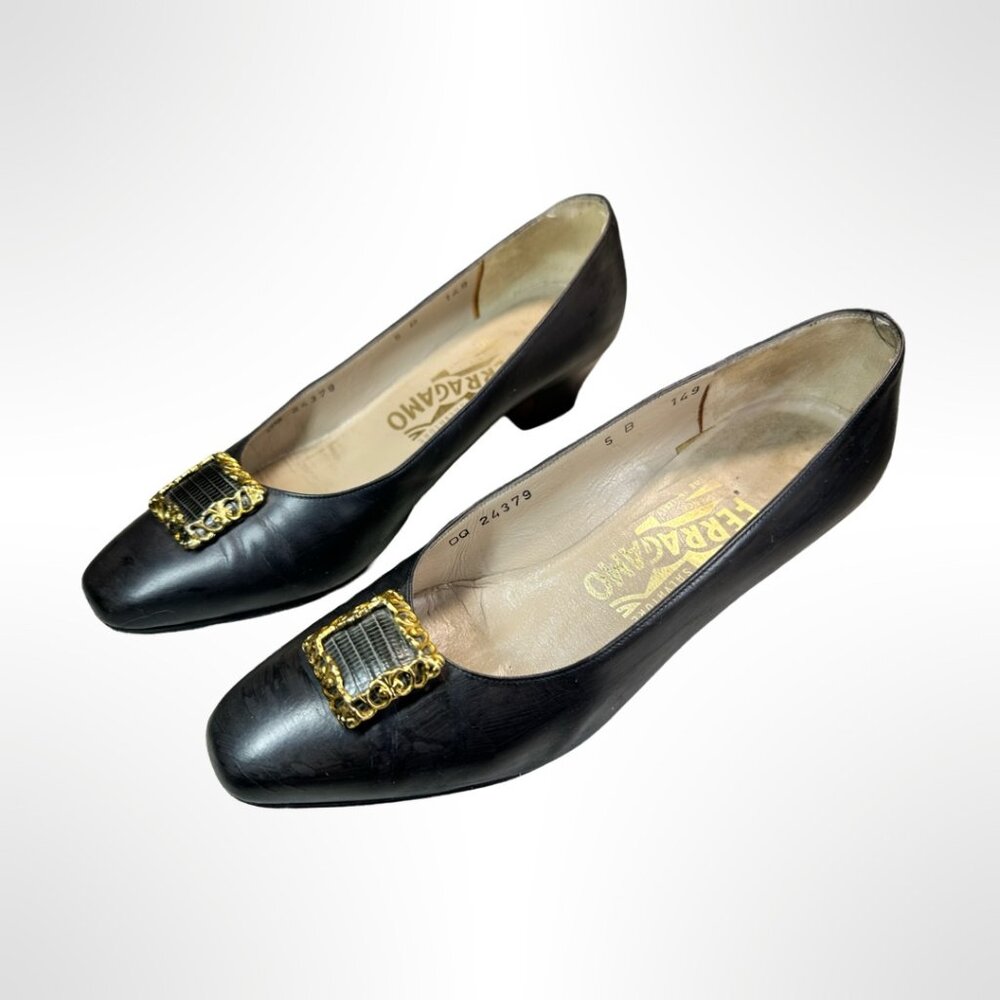 Ferragamo Gray Pumps, size 5, in good condition